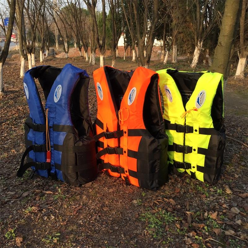 Gilet de sauvetage pour homme, gilet de prévention avec sifflet, tailles S à XXL
- Men's life jacket, safety vest with whistle, sizes S to XXL