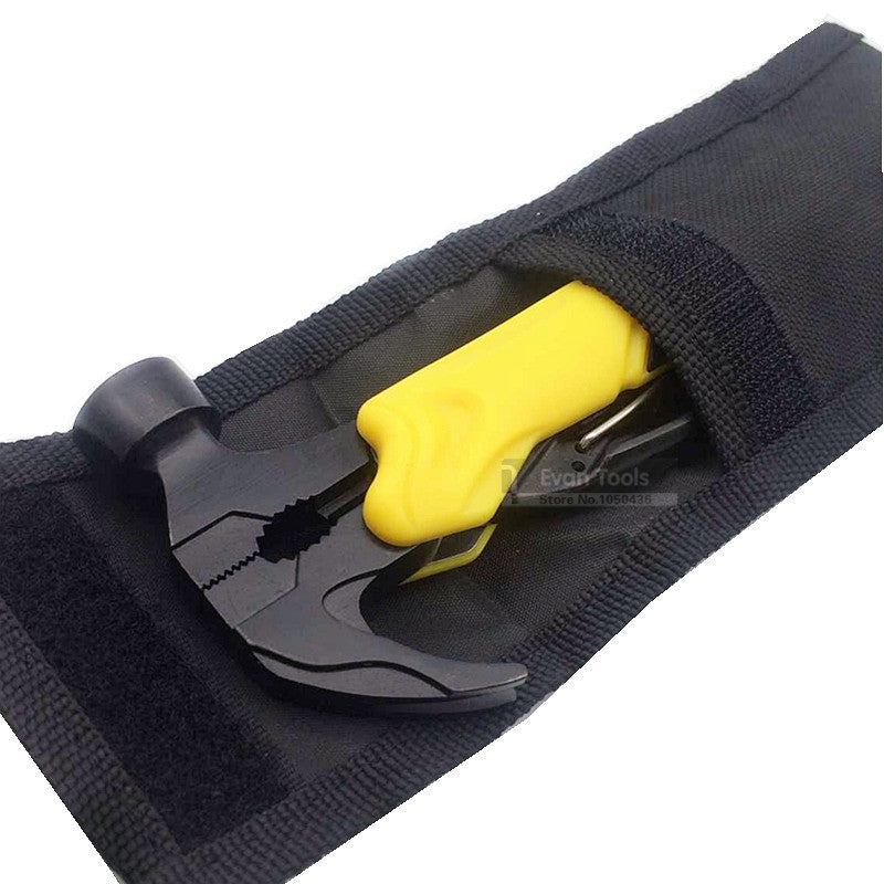 Couteau de survie, camping, multifonctions. 7 en 1, Ensemble d'outils multifonctions de poche Mini Marteau, Pinces pliables Couteau, Tournevis
- Multi Tool Outdoor Survival Knife 7 in 1 Pocket Multi Function Tools Set Foldaway Plers Knife Screwdriver