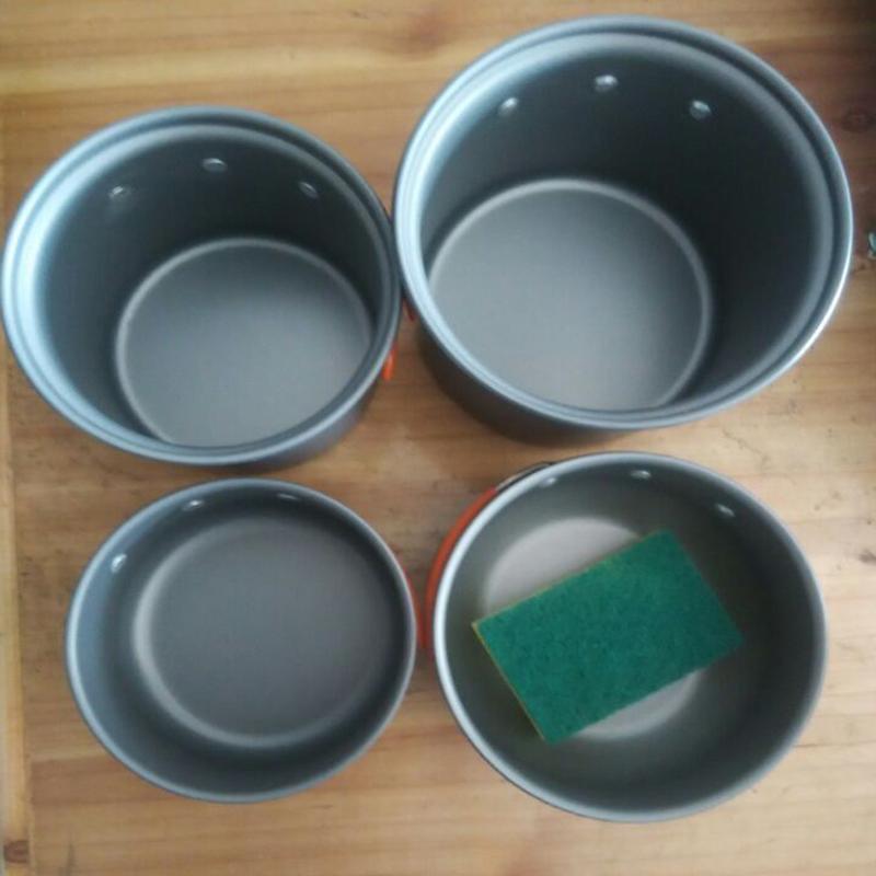 Ensemble de 4 chaudrons de cuisine combinés pour le camping, ultra léger.                -Four Combination Cookware Tableware Pan Set for camping, Ultra Light.