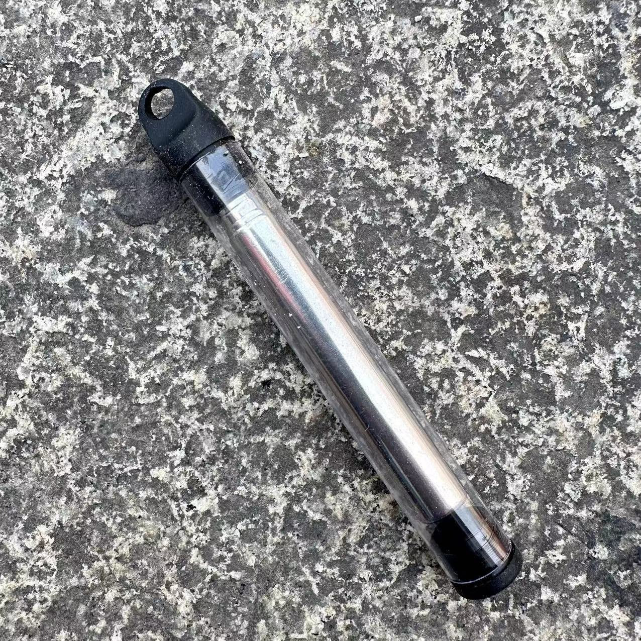 Tige de feu d'extérieur extensible en acier inoxydable
- Outdoor fire rod expandable fire tube, stainless steel