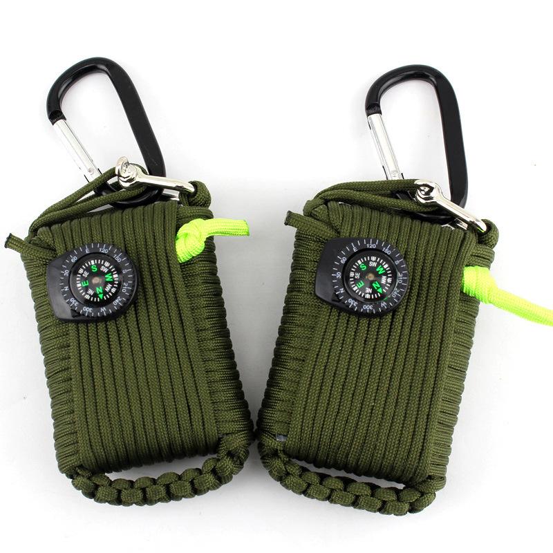 Sac d'équipement d'urgence, 29 en 1, boîte de survie sur le terrain, auto,camping, la randonnée.                                                  - 29 in 1, SOS Emergency Equipment bag field survival box for Camping Hiking.